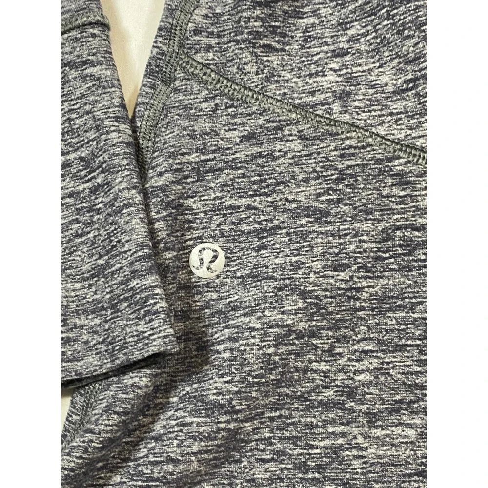 Lululemon Grey Space Dye‎ Mock Neck Long Sleeve Peplum Back Thumbhole Top Size 8